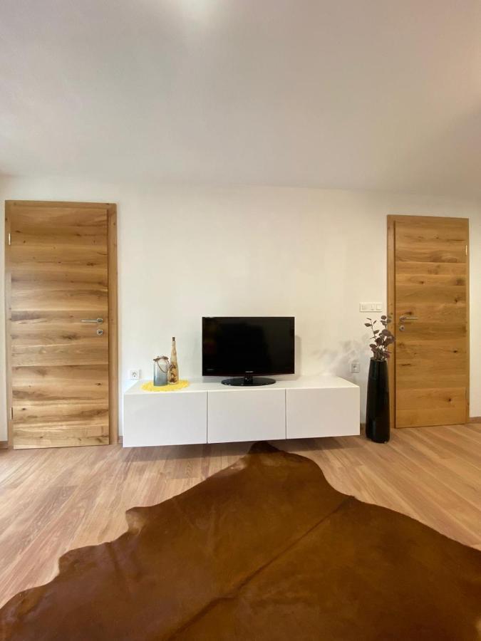 Apartma Lupis Podvolovljek Exterior foto