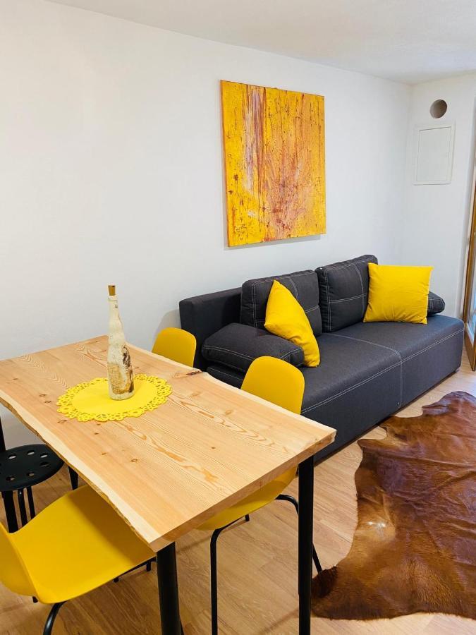Apartma Lupis Podvolovljek Exterior foto