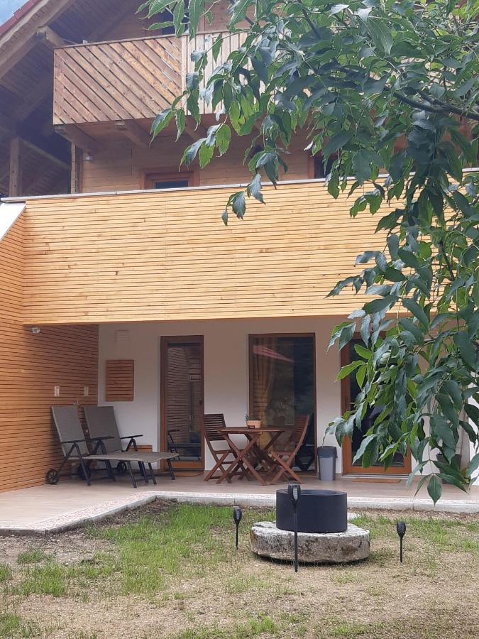 Apartma Lupis Podvolovljek Exterior foto